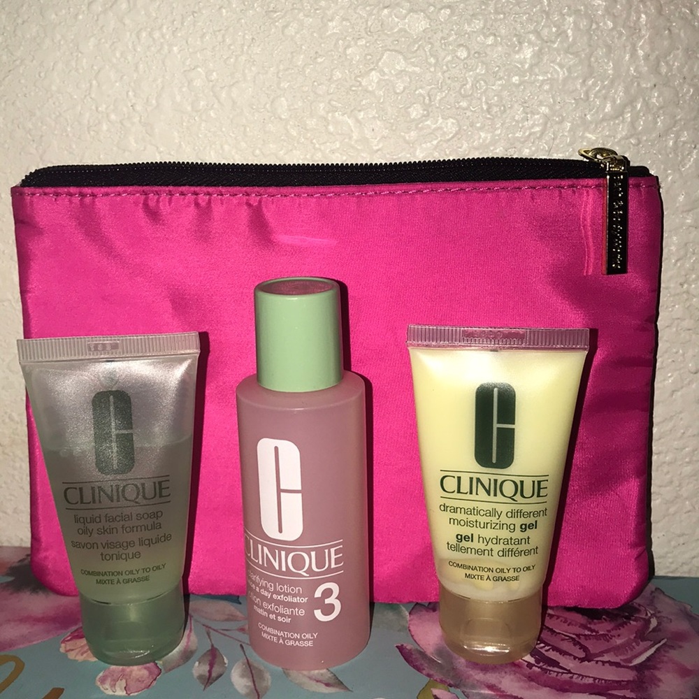 Clinique 3 Step Skin Care travel kit & bag
